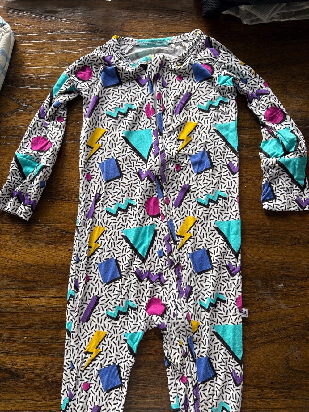 NWOT-Toddlers Geometric Print Footie Pajamas